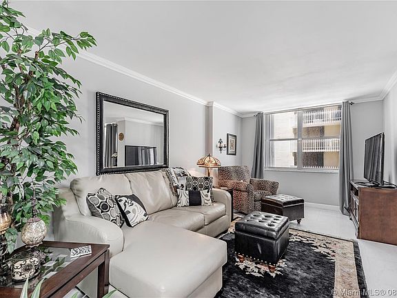 5th image of 6039 Collins Ave APT 901