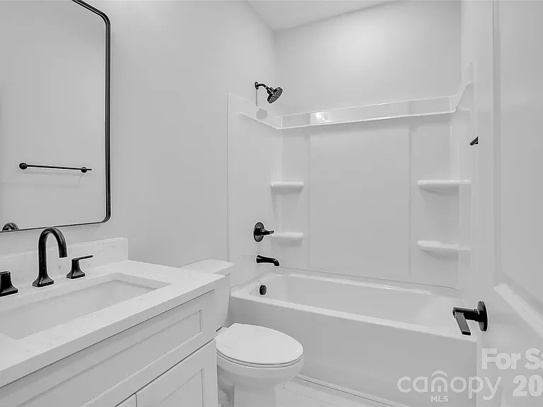 3425 Mission Dr — Photo 4