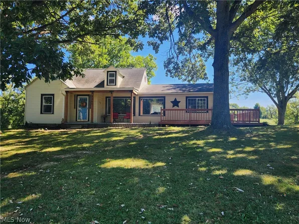 5261 Dailey Rd, Akron, OH 44319