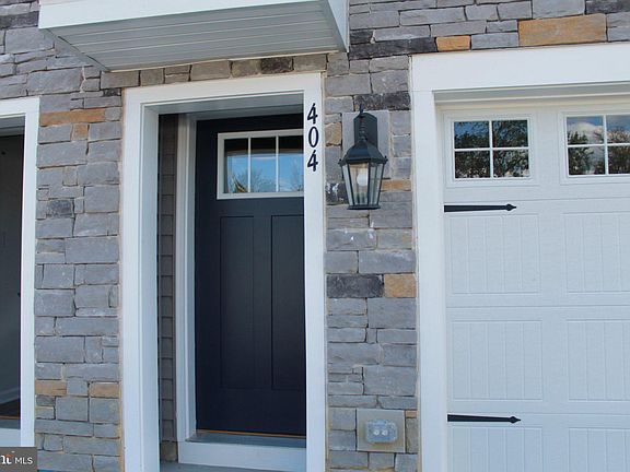 4th image of 404 Monte Farm Rd