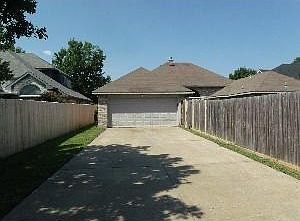 2nd image of 2310 Bent Brook Dr
