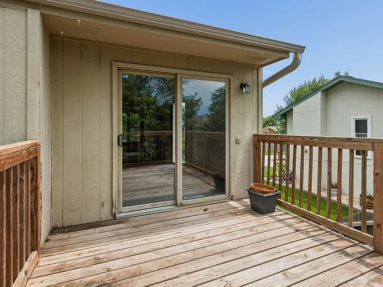 2402 King Dr — Photo 26