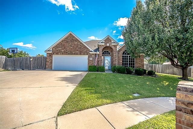 1st image of 7008 Woodbridge Ct