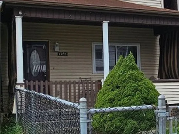 1385 5th Ave, Arnold, PA 15068