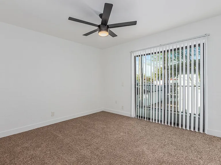 The Harlow Apartments — Photo 53