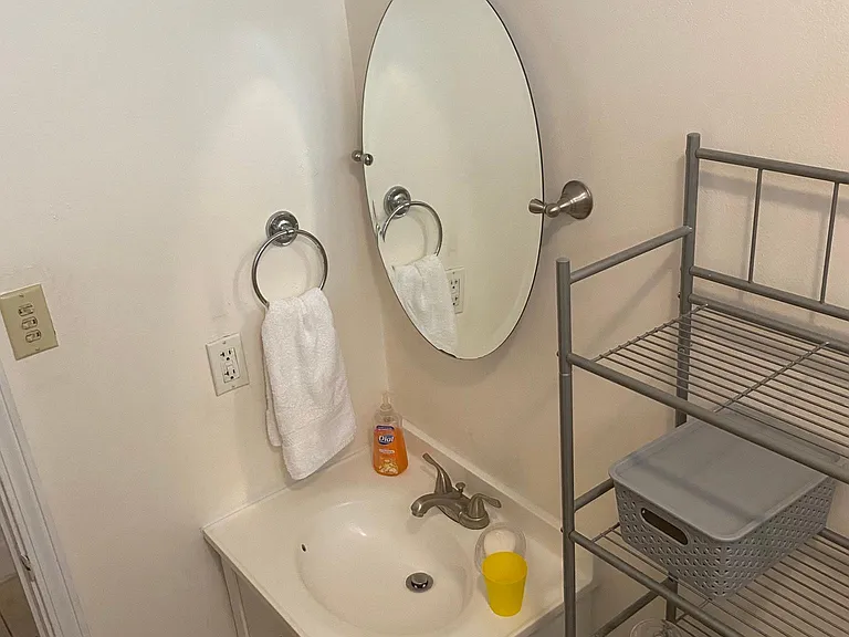 3703 Laurel St — Photo 10
