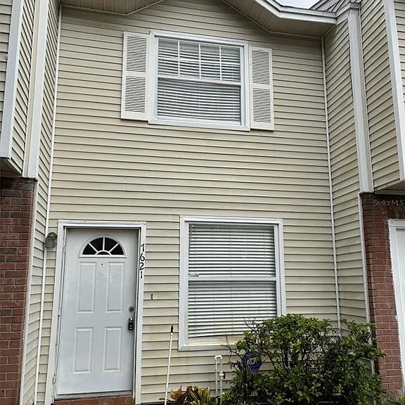 7621 Colonial Ct — Photo 1