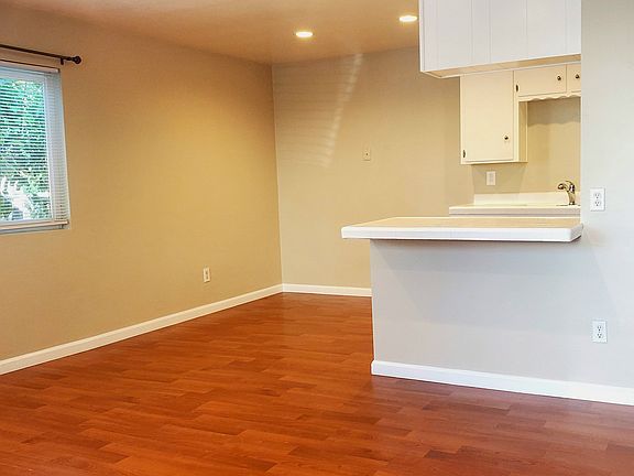 2nd image of 200 C Ave APT B