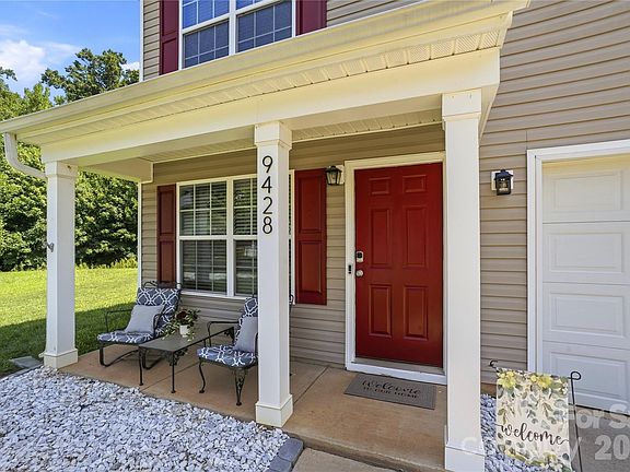 3rd image of 9428 Quilting Bee Ln
