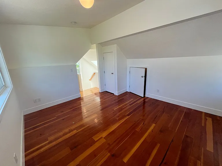 64 NE Stafford St #B — Photo 21