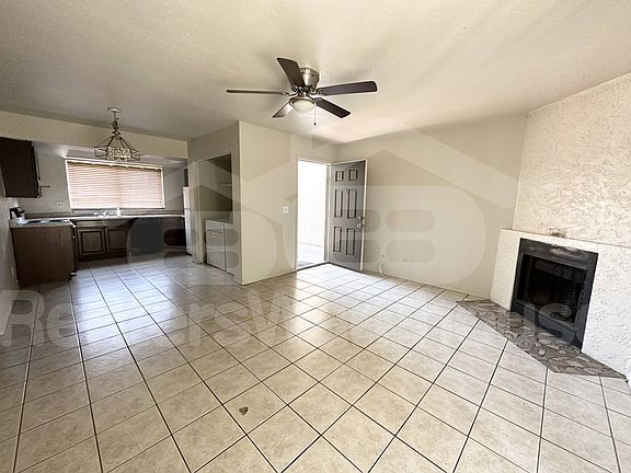 2nd image of 1554 W Sahuaro Dr Unit 2