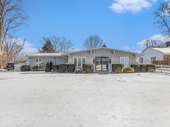2nd image of 6226 Regent Ct