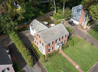 32 Glen Oaks Ave, Summit, NJ 07901