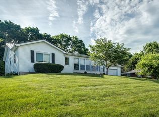 72 Skyline Dr, Enon, OH 45323