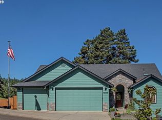 76773 Bugle Loop, Oakridge, OR 97463