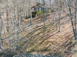 14 Waterwood Dr, Moneta, VA 24121