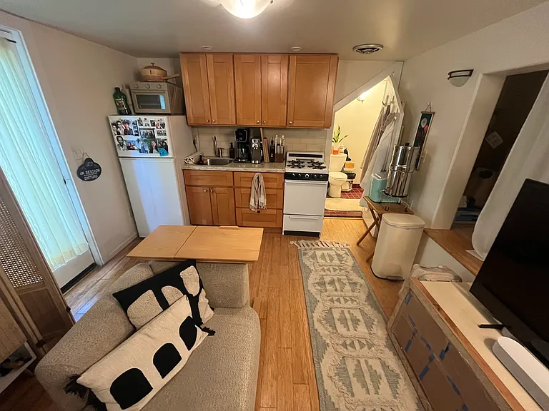 2595 Buena Vista Way #C — Photo 13