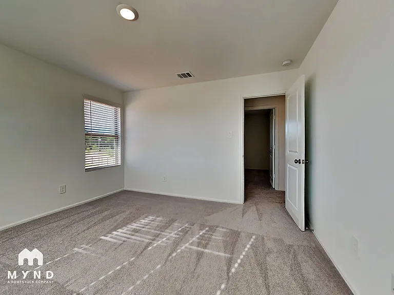 513 Brook Terrance Ln — Photo 6