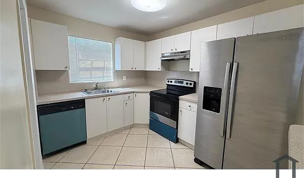 5 bed, 1580 sqft, $4,200 — Photo 3