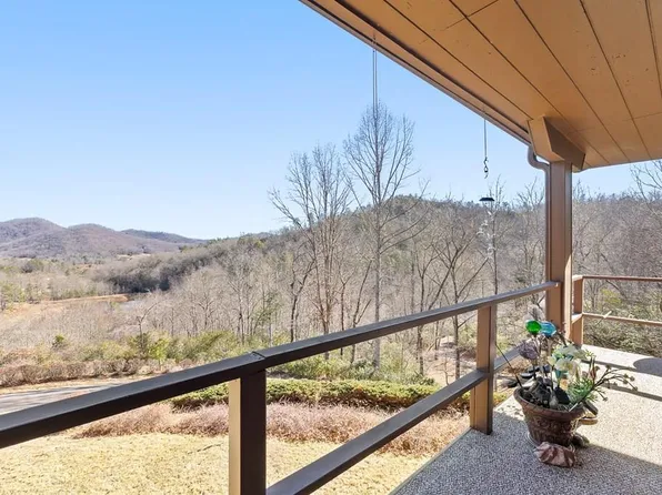 1135 Daves Creek Rd, Franklin, NC 28734