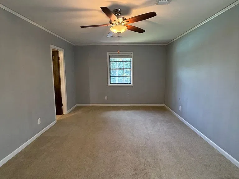 1101 Silverwood Cv — Photo 34