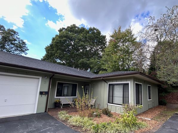104 Orchard St APT B, Black Mountain, NC 28711
