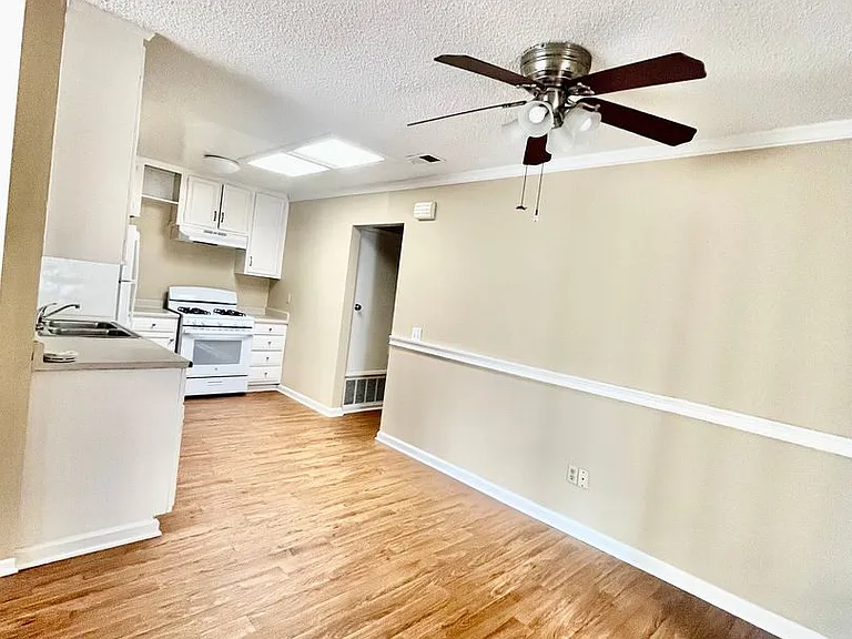 2759 College Blvd — Photo 5