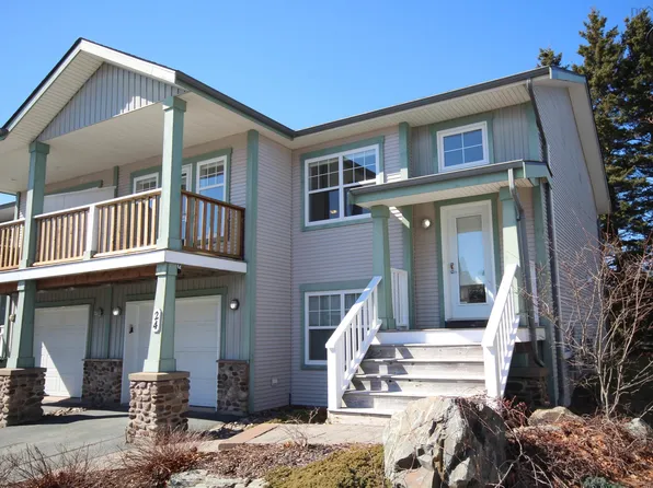 24 Sweetbriar Gate, Halifax, NS B3G 0A6