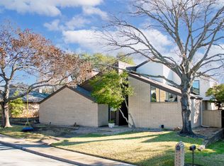 9428 Viewside Dr, Dallas, TX 75231