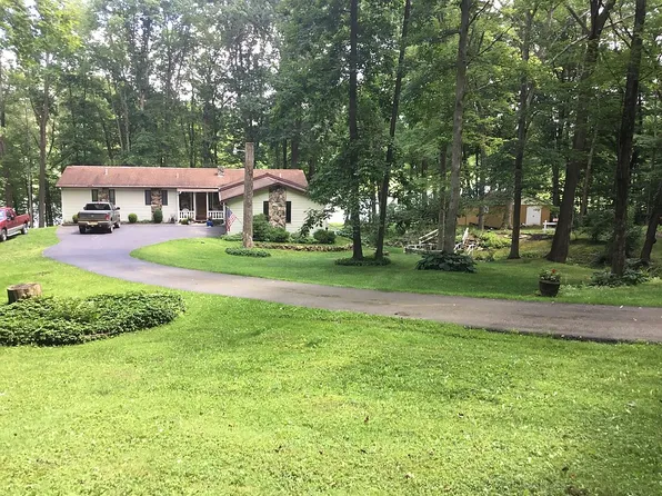 10278 Tamarack Dr, Meadville, PA 16335