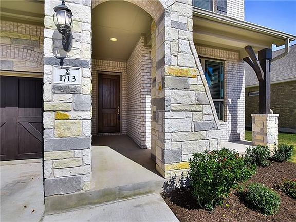 3rd image of 1713 Hollowback Dr