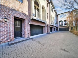 3913 Gramercy St #A, Houston, TX 77025