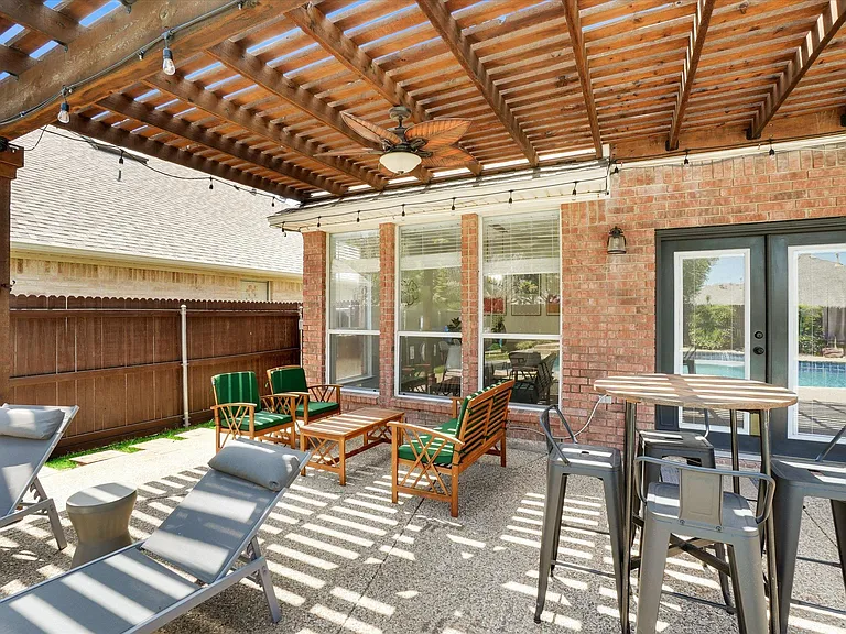 5832 Clear Creek Dr — Photo 40