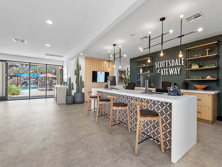 Scottsdale Gateway — Photo 21