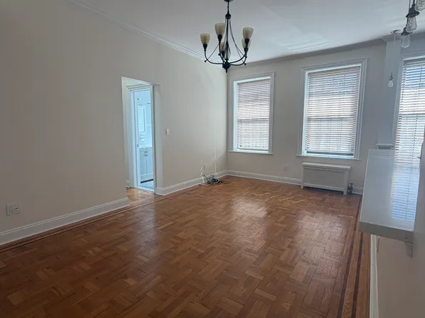 9214 Ridge Boulevard image 1 of 7