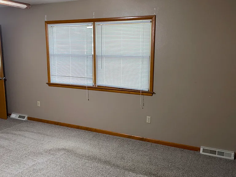 3660 N McCord Rd — Photo 40