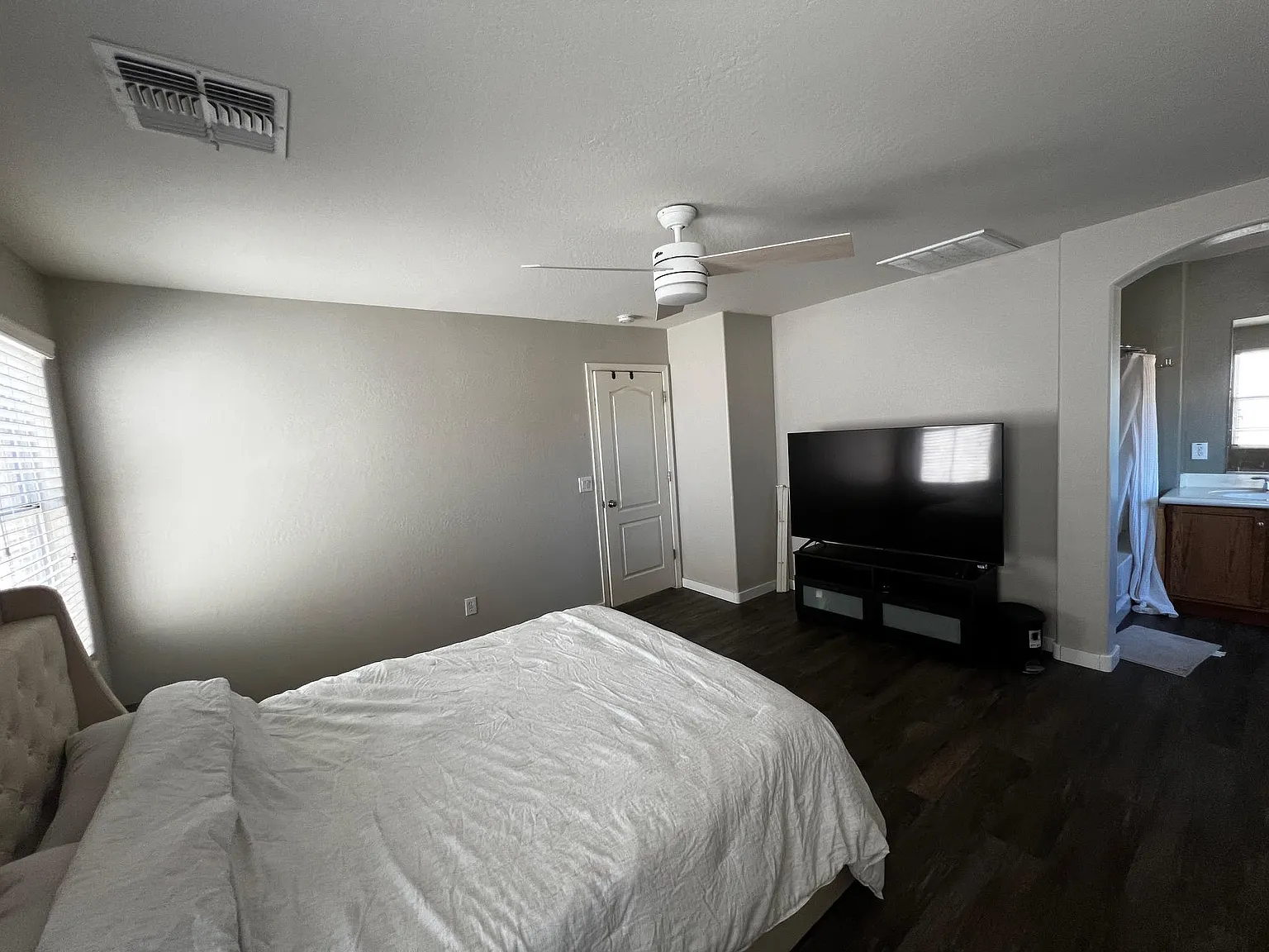 N 78th Gln, Phoenix — Photo 4
