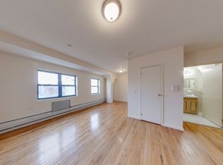2330 Newtown Ave APT 3CE, Astoria, NY 11102