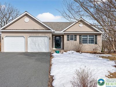 1060 Macoby Creek Way, Pennsburg, PA, 18073