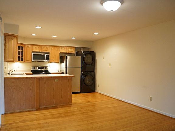 Living Room/Kitchen