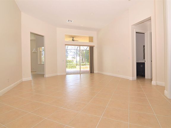 4th image of 9421 Briarcliff Trce