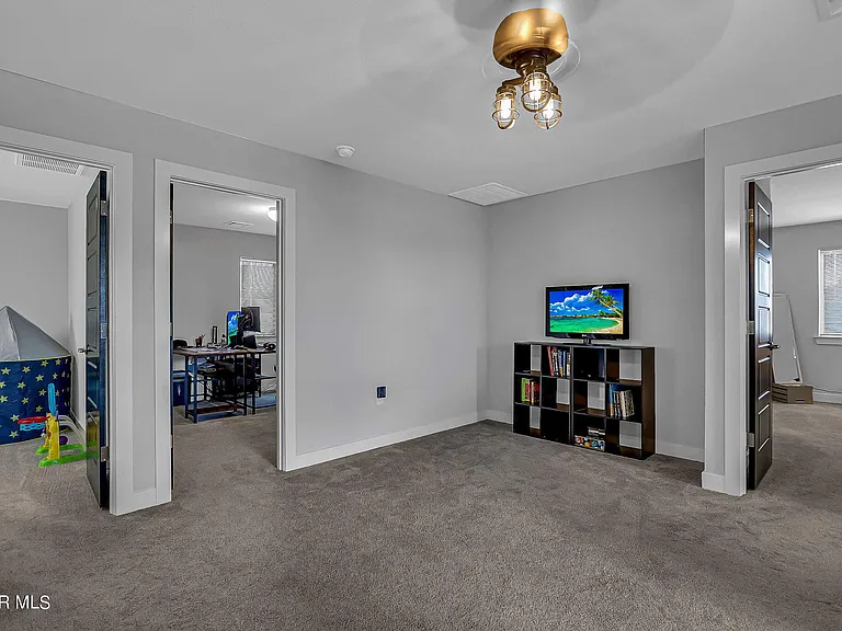 2420 Sammy Cervantes St — Photo 12
