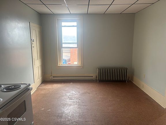 5th image of 807 Edison Ave