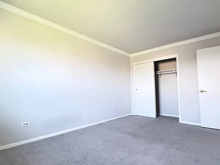 4241 Jennifer Ln #3E — Photo 12