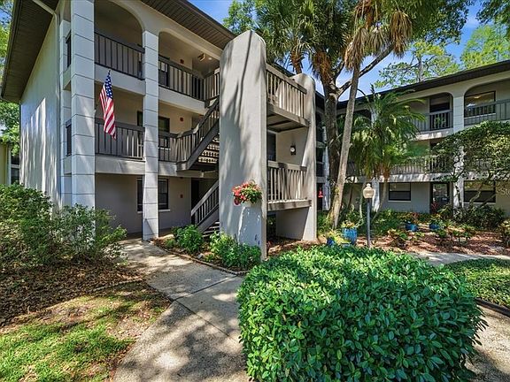 2nd image of 3399 MERMOOR DRIVE #101