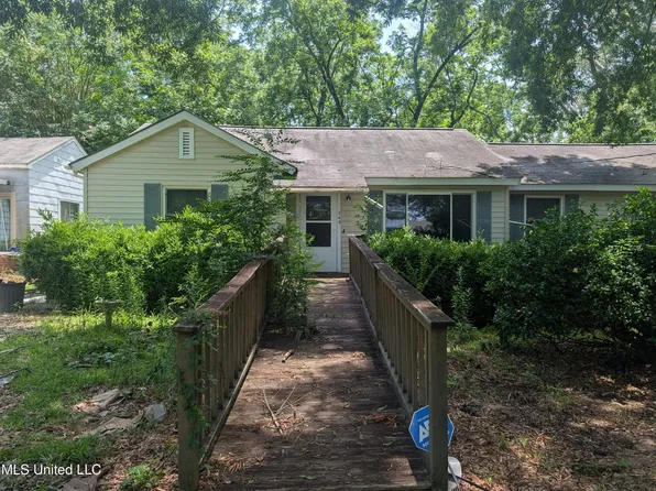 249 Woody Dr, Jackson, MS 39212