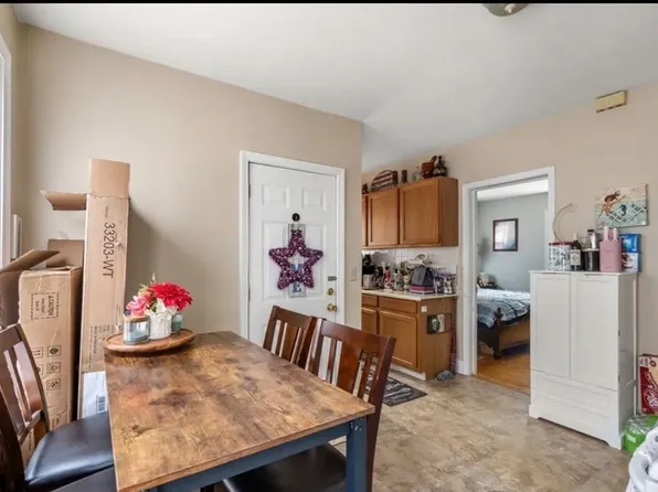 35 Circular St #2, North Attleboro, MA 02760