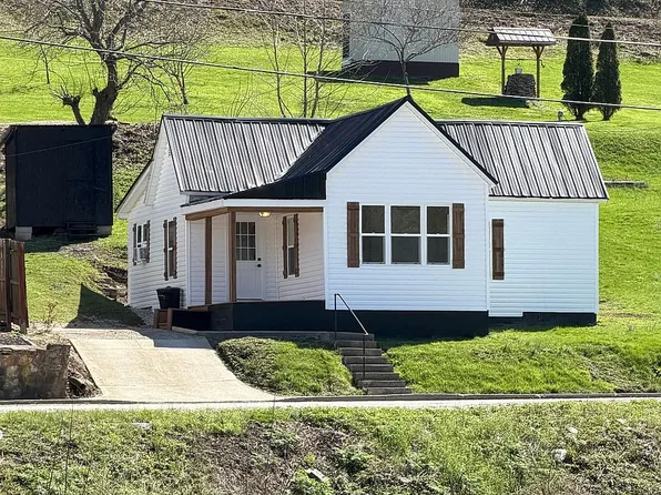 125 Meadowbrook Ln, Olive Hill, KY 41164