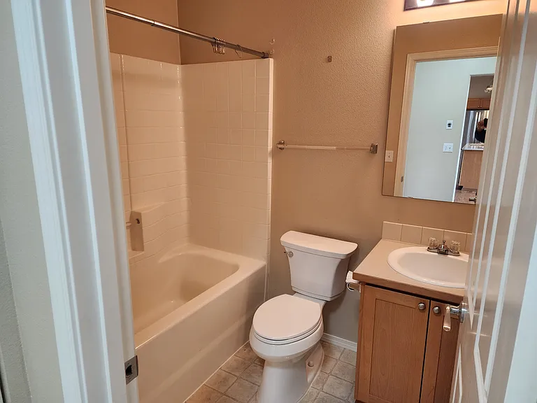 2115 Bobs Hollow Ln — Photo 20