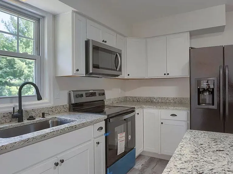 1140 Loop Dr — Photo 7